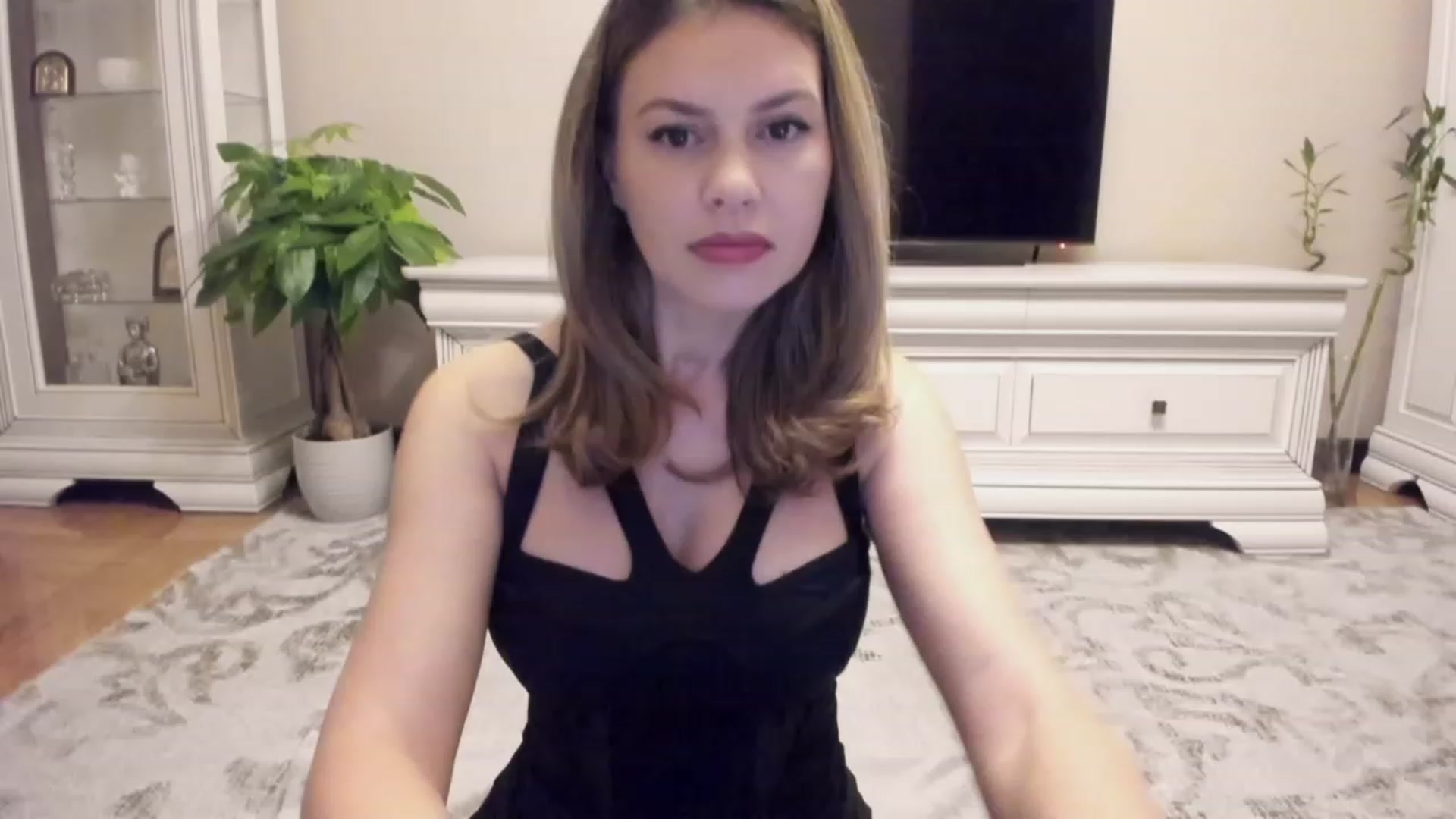 Gallery image thumbnail from Lu126's myfreecams stream on, 10/24/2023, 01:55 image 7 of 20