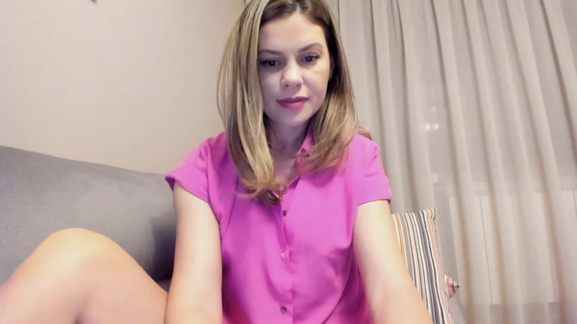 Gallery image thumbnail from Lu126's myfreecams stream on, 10/26/2023, 03:35 image 4 of 20