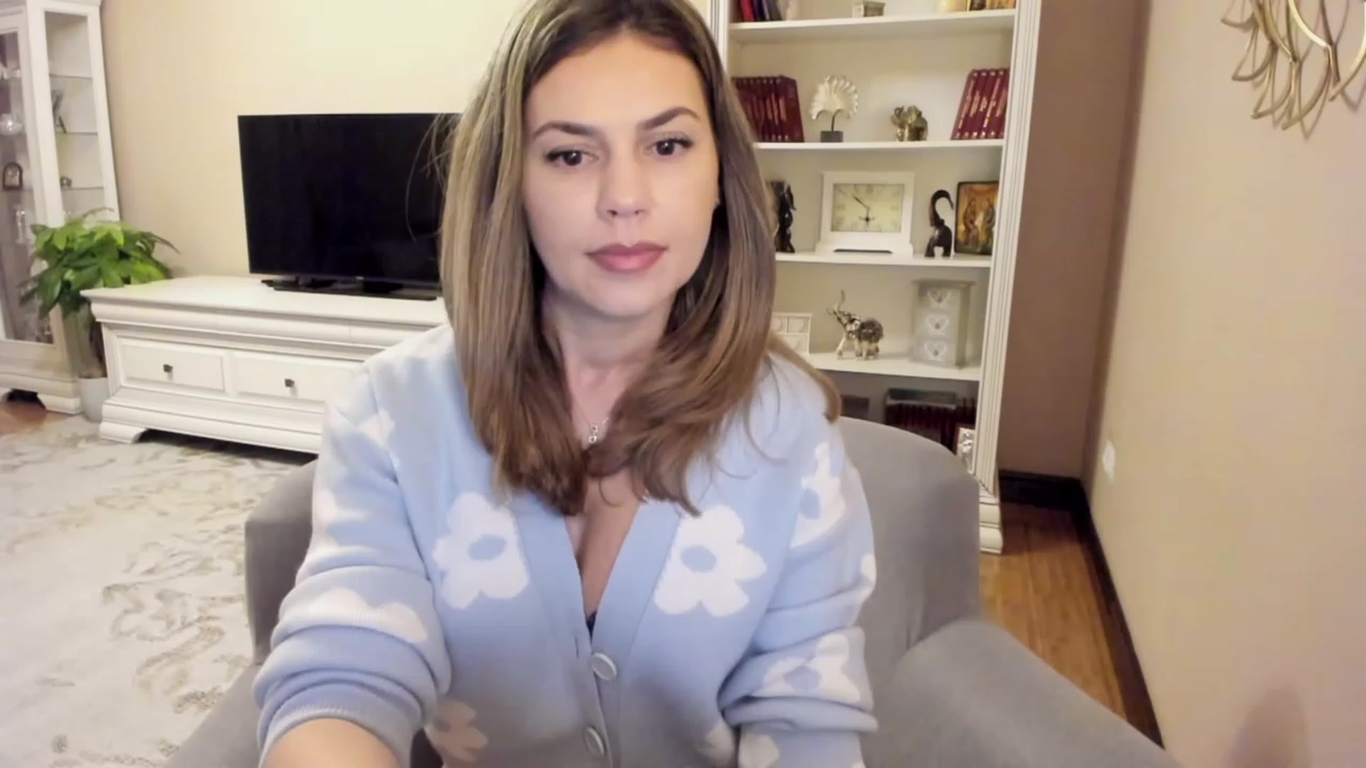 Gallery image thumbnail from Lu126's myfreecams stream on, 11/08/2023, 04:24 image 11 of 20