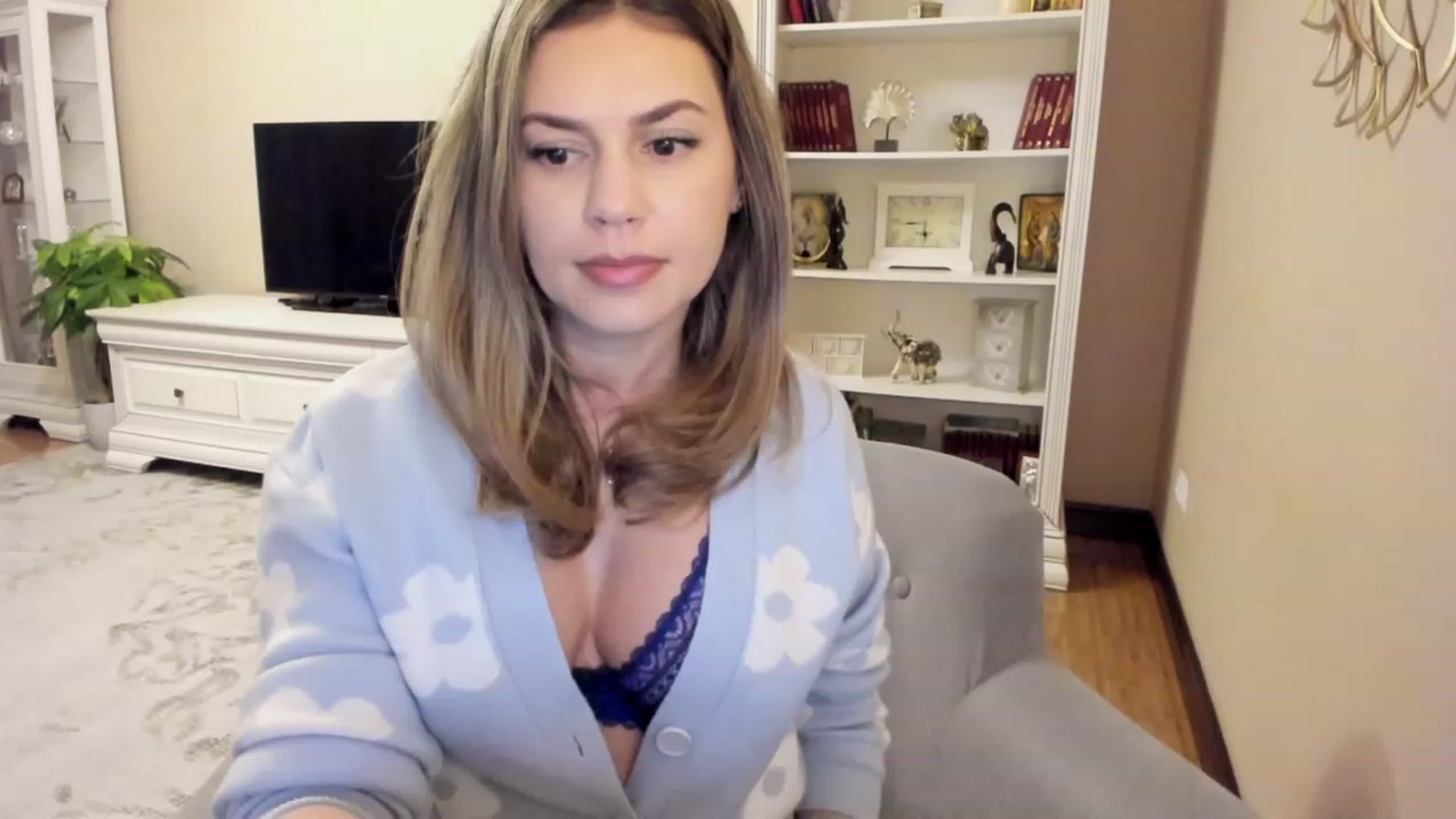 Gallery image thumbnail from Lu126's myfreecams stream on, 11/08/2023, 04:24 image 2 of 20
