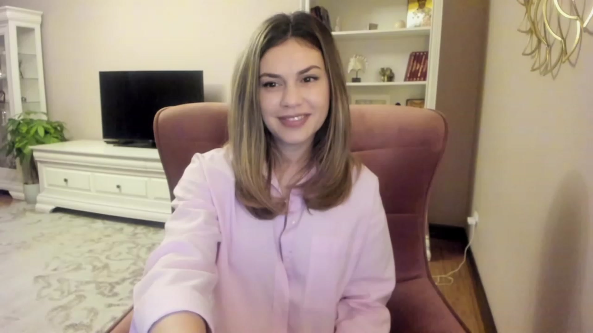 Gallery image thumbnail from Lu126's myfreecams stream on, 11/21/2023, 05:00 image 7 of 20