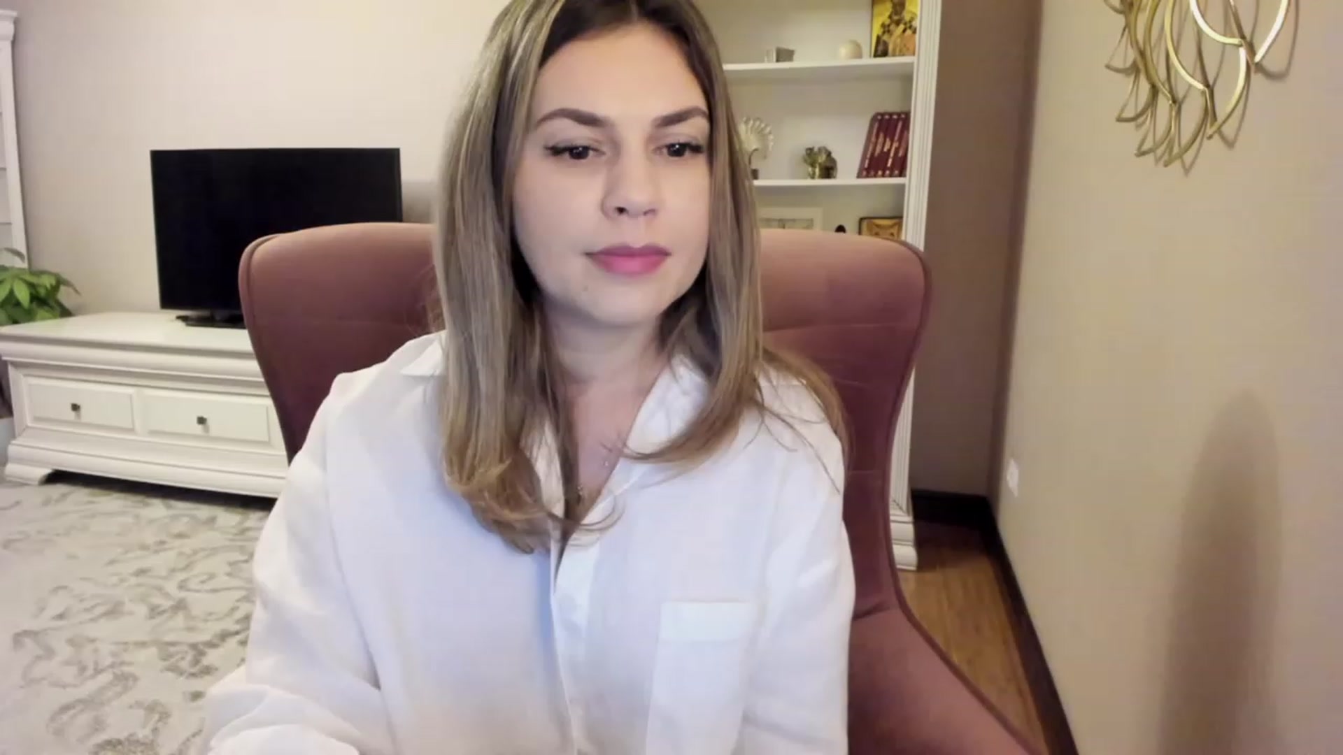 Gallery image thumbnail from Lu126's myfreecams stream on, 11/23/2023, 04:20 image 7 of 20