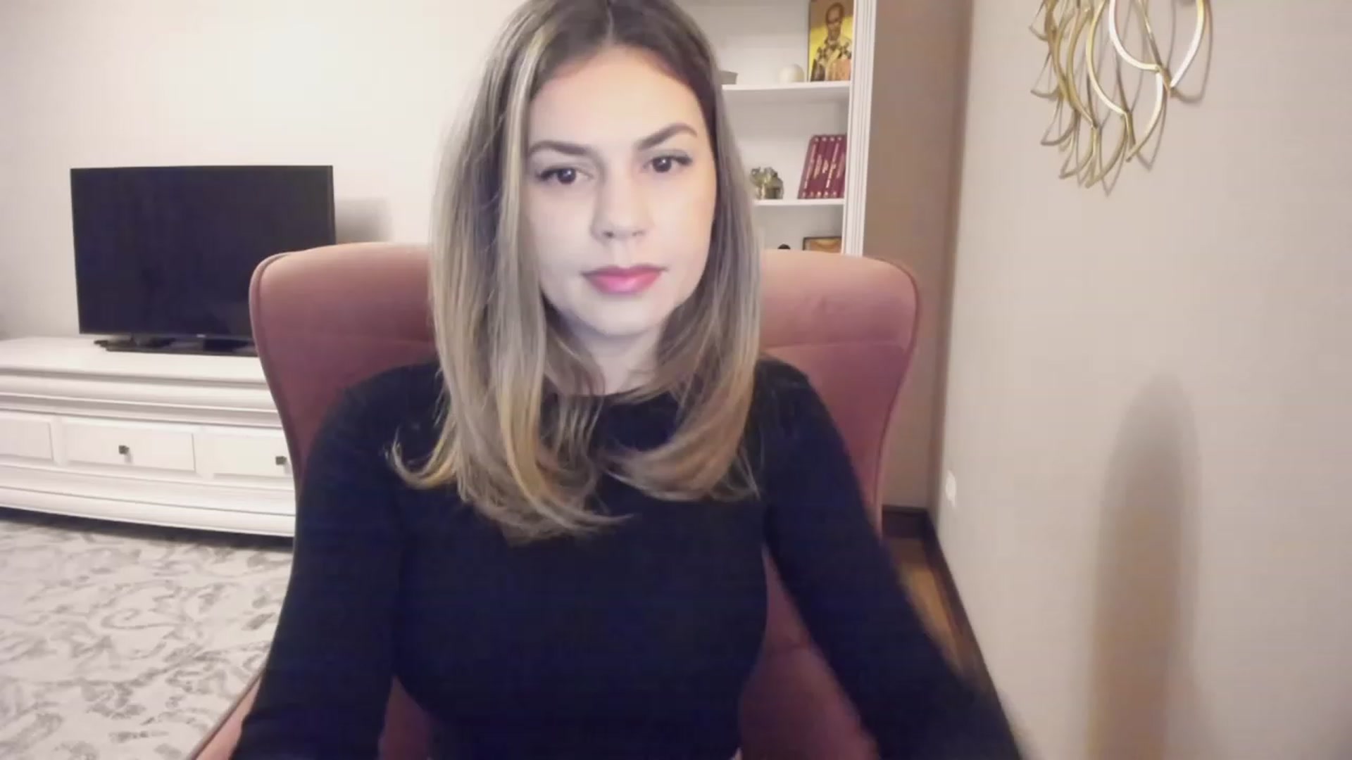 Gallery image thumbnail from Lu126's myfreecams stream on, 11/24/2023, 03:50 image 2 of 20