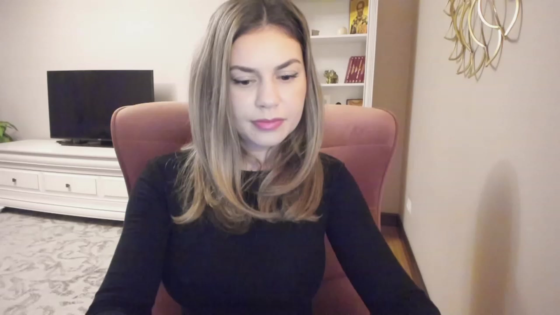 Gallery image thumbnail from Lu126's myfreecams stream on, 11/24/2023, 03:50 image 14 of 20
