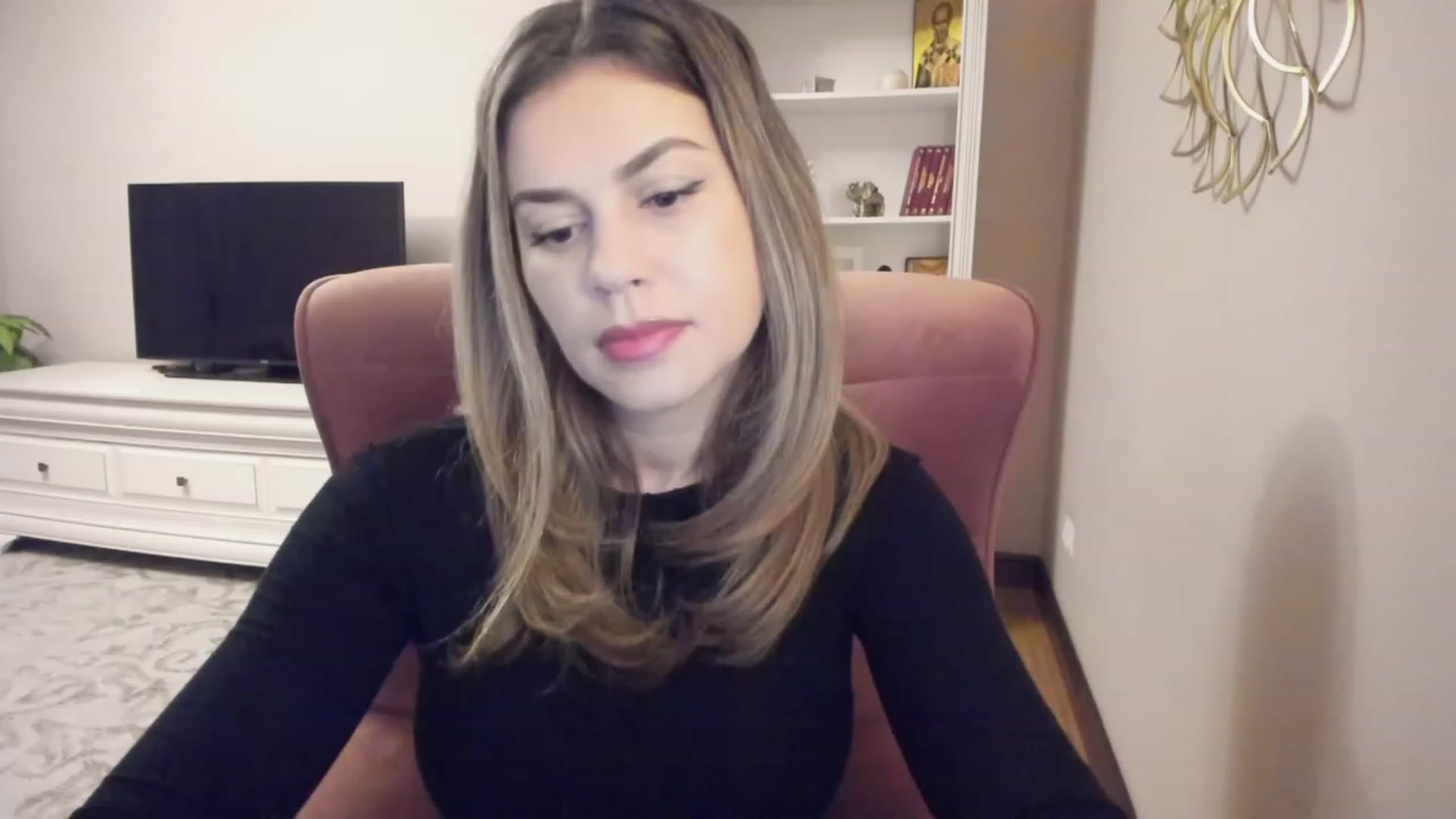 Gallery image thumbnail from Lu126's myfreecams stream on, 11/24/2023, 03:50 image 17 of 20