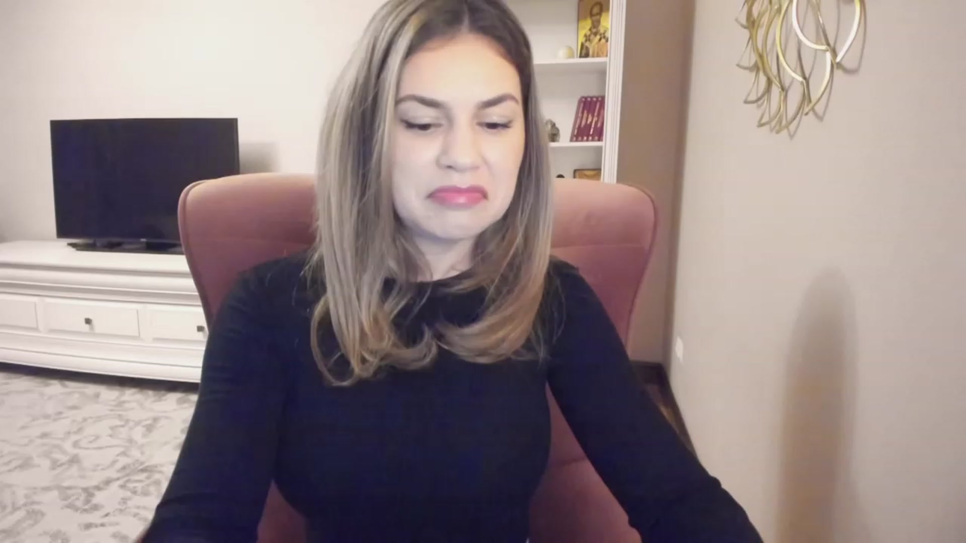 Gallery image thumbnail from Lu126's myfreecams stream on, 11/24/2023, 03:50 image 3 of 20
