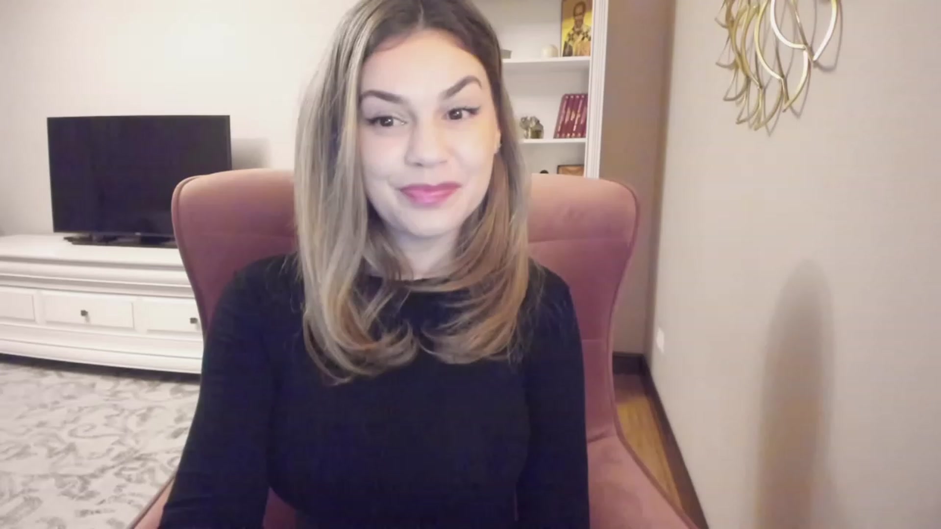 Gallery image thumbnail from Lu126's myfreecams stream on, 11/24/2023, 03:50 image 5 of 20