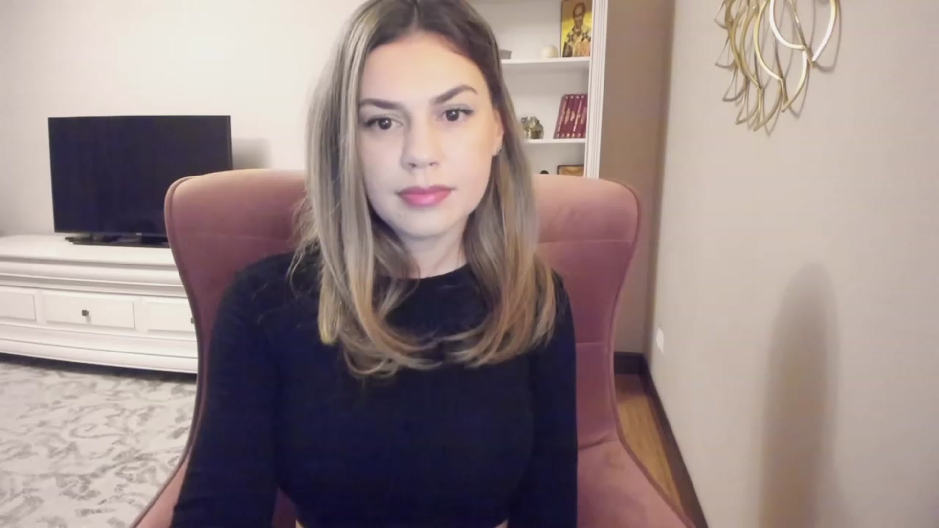 Gallery image thumbnail from Lu126's myfreecams stream on, 11/24/2023, 03:50 image 10 of 20