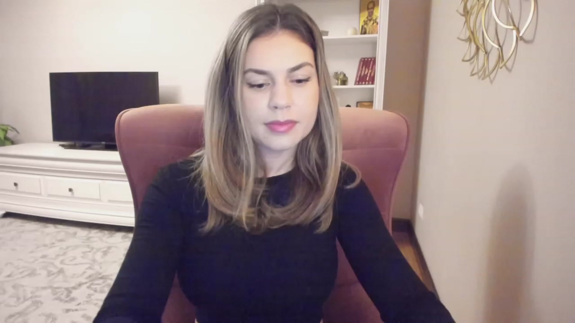 Gallery image thumbnail from Lu126's myfreecams stream on, 11/24/2023, 03:50 image 18 of 20