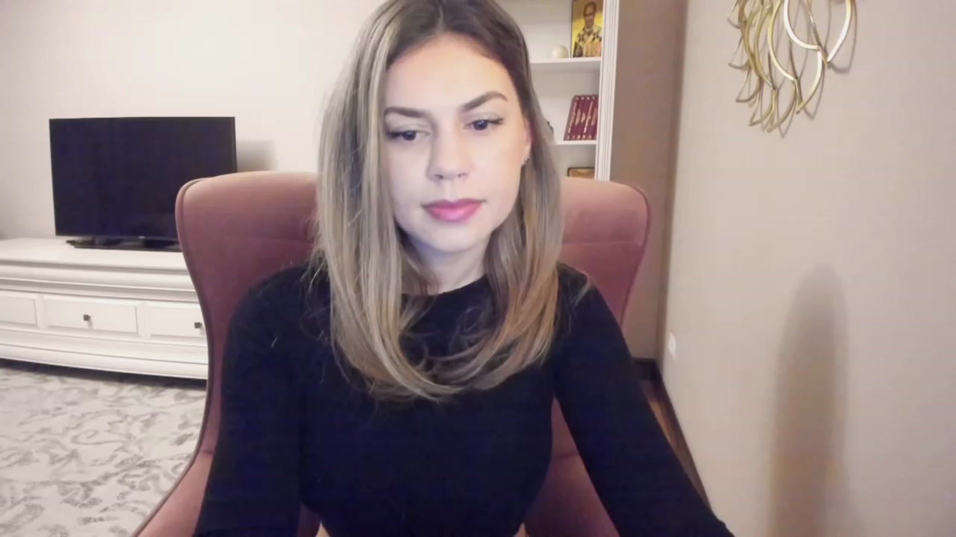 Gallery image thumbnail from Lu126's myfreecams stream on, 11/24/2023, 03:50 image 9 of 20