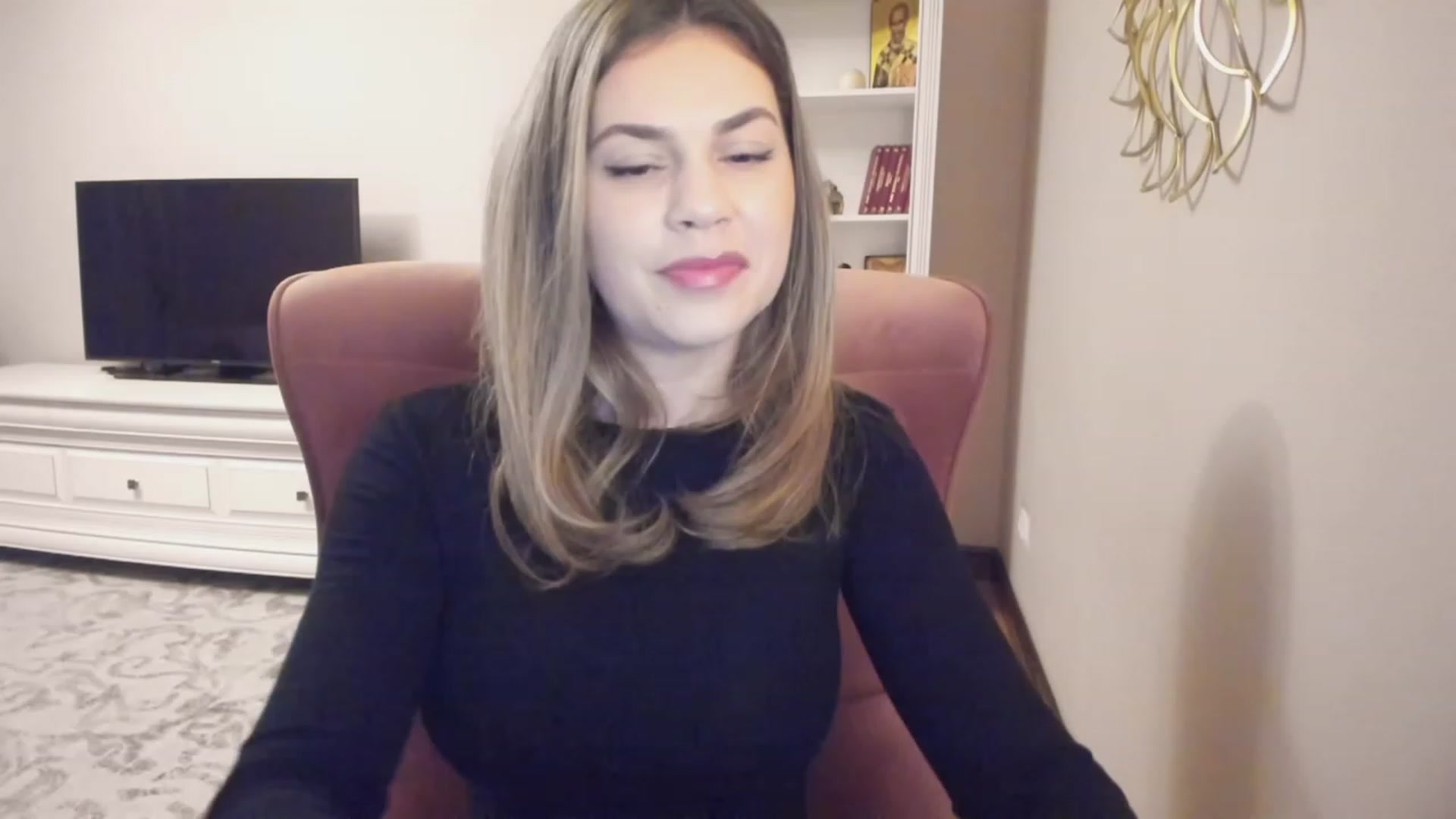 Gallery image thumbnail from Lu126's myfreecams stream on, 11/24/2023, 03:50 image 4 of 20