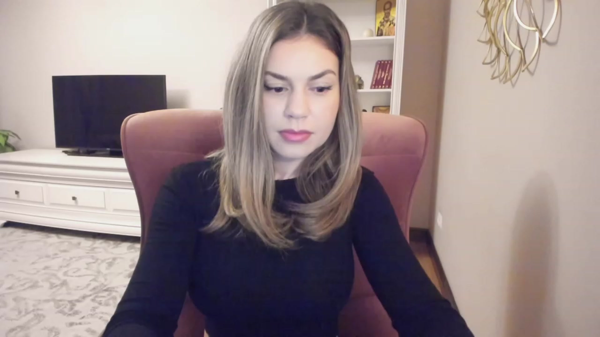 Gallery image thumbnail from Lu126's myfreecams stream on, 11/24/2023, 03:50 image 16 of 20