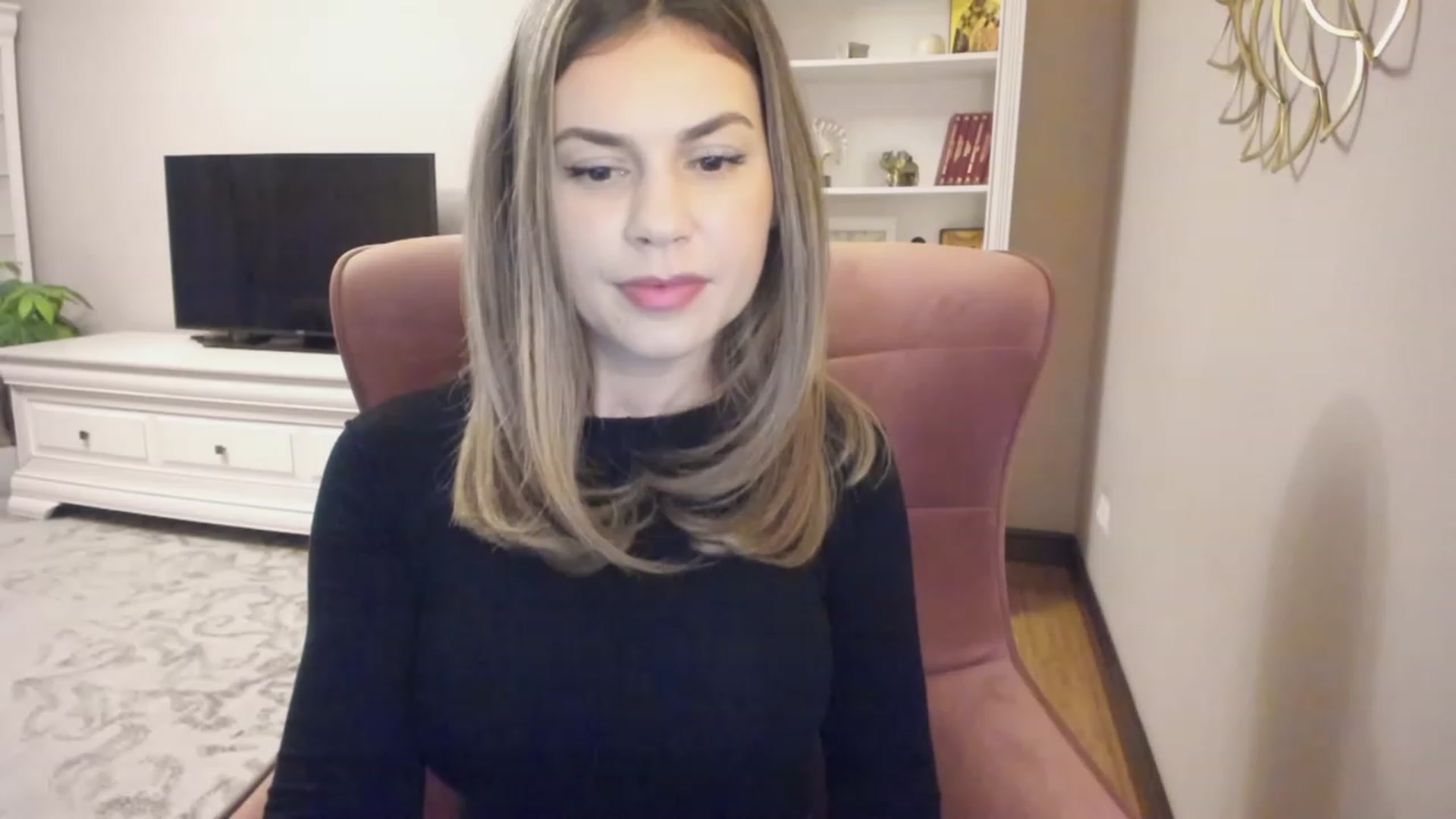 Gallery image thumbnail from Lu126's myfreecams stream on, 11/24/2023, 04:49 image 20 of 20