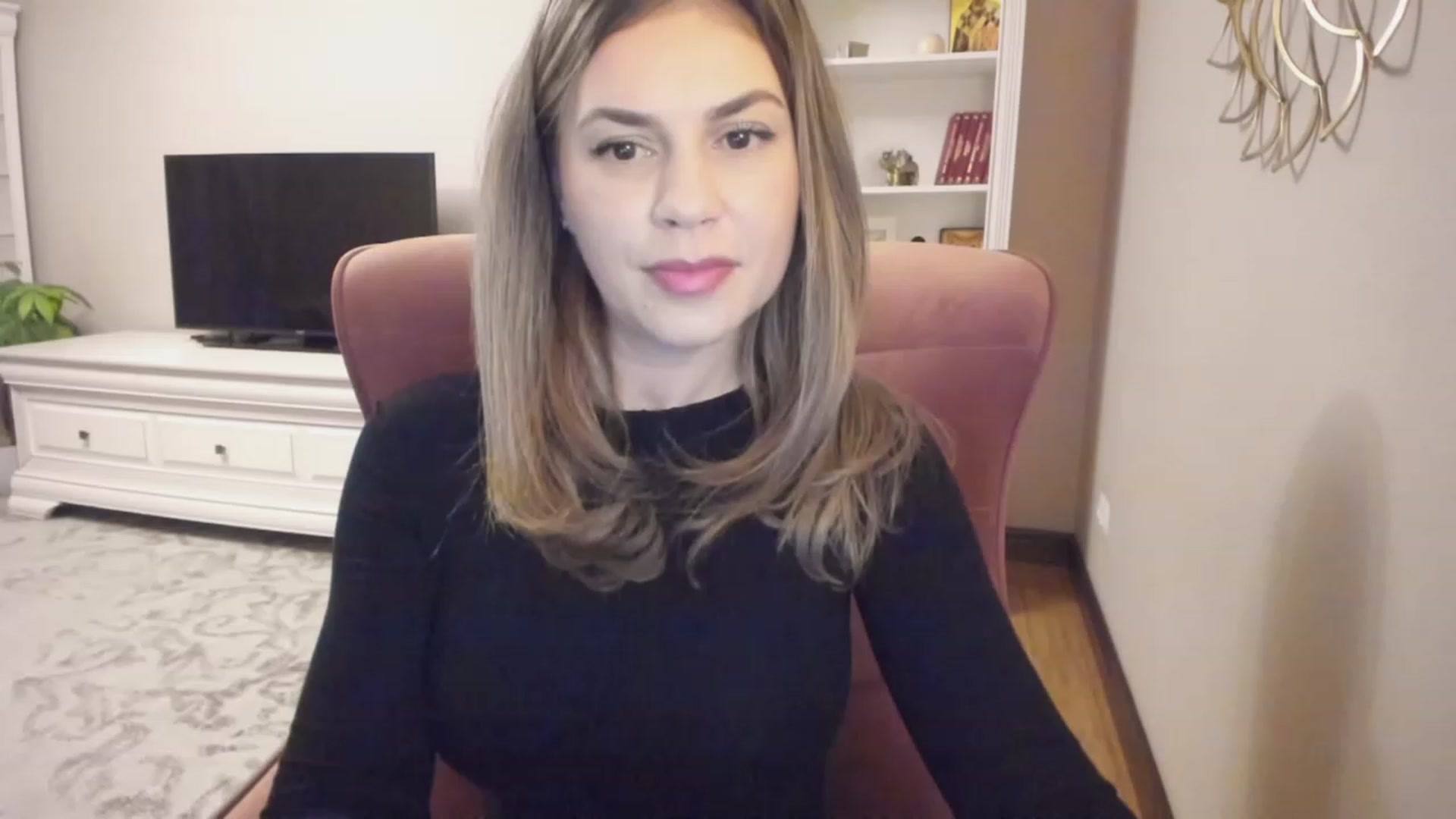 Gallery image thumbnail from Lu126's myfreecams stream on, 11/24/2023, 04:49 image 3 of 20