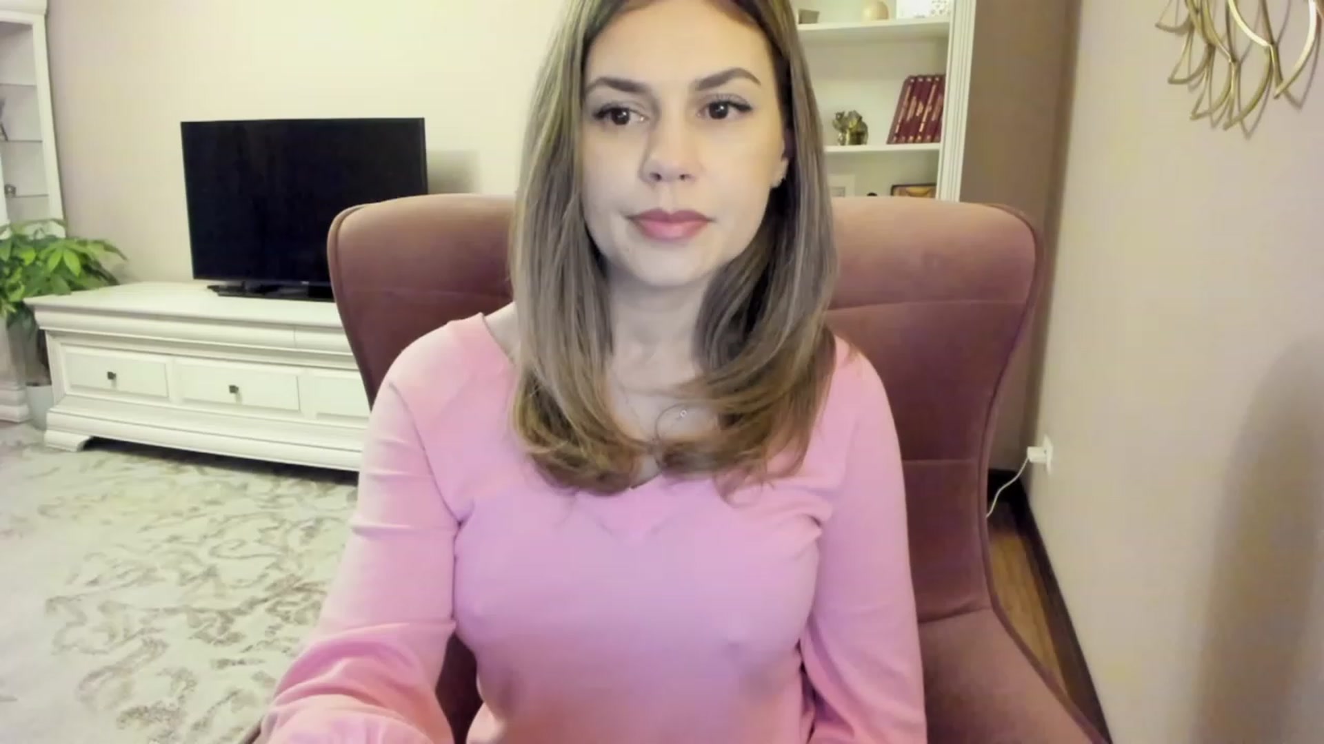 Gallery image thumbnail from Lu126's myfreecams stream on, 11/27/2023, 03:53 image 17 of 20