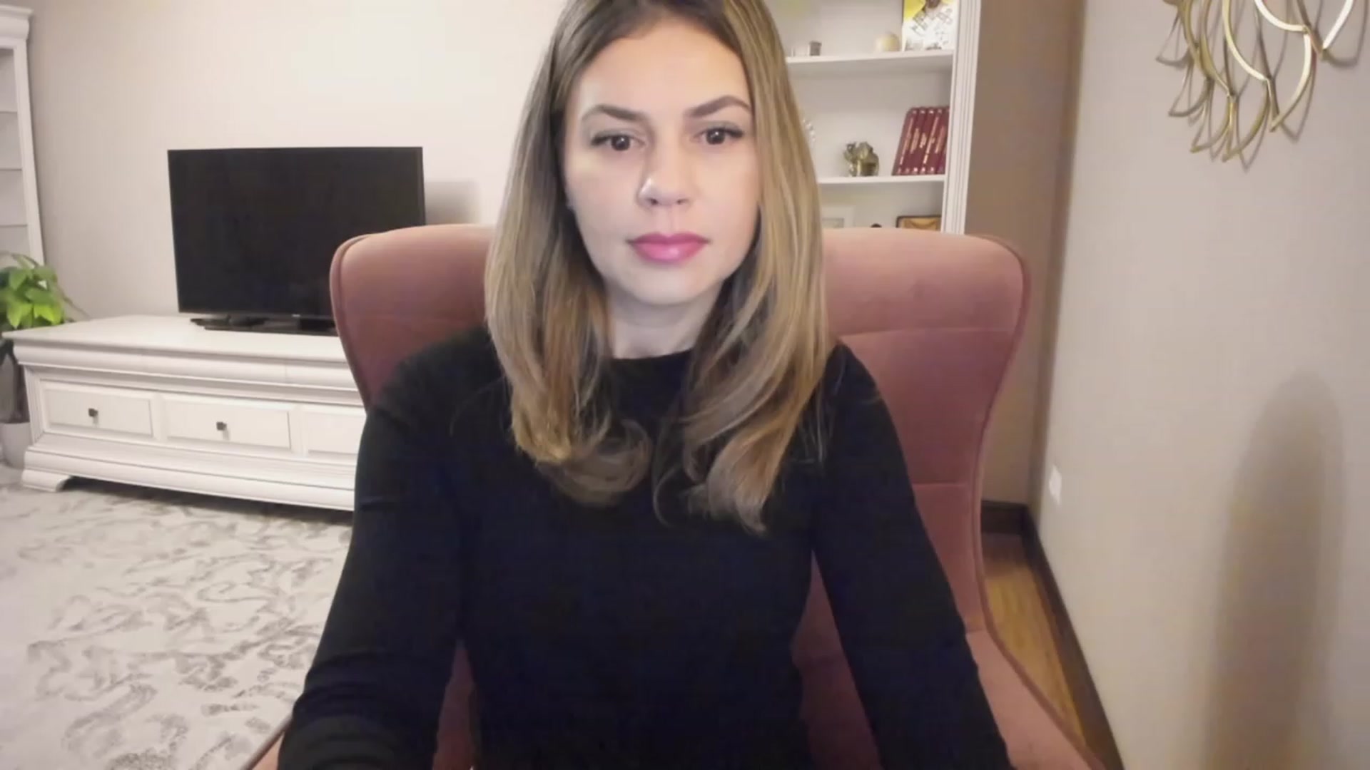 Gallery image thumbnail from Lu126's myfreecams stream on, 11/28/2023, 03:03 image 5 of 20