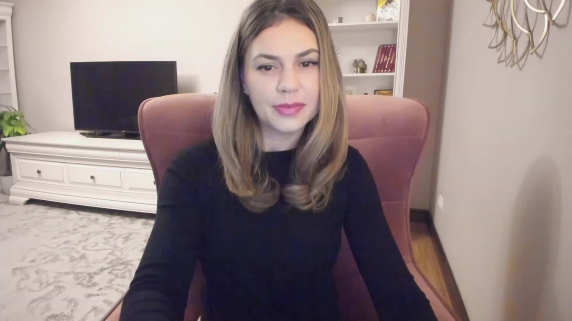 Gallery image thumbnail from Lu126's myfreecams stream on, 11/28/2023, 03:03 image 19 of 20