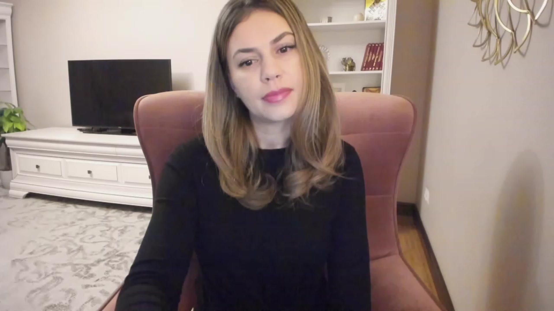 Gallery image thumbnail from Lu126's myfreecams stream on, 11/28/2023, 03:03 image 14 of 20