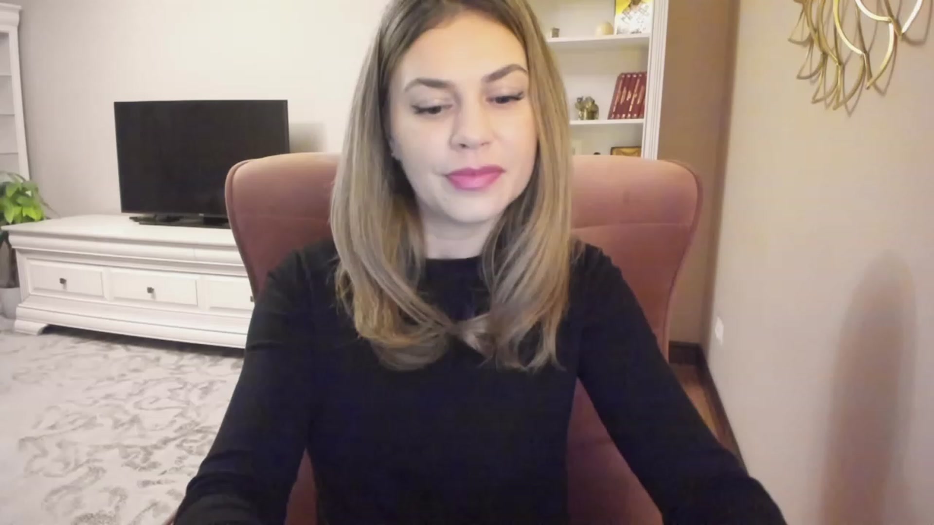 Gallery image thumbnail from Lu126's myfreecams stream on, 11/28/2023, 03:29 image 2 of 20