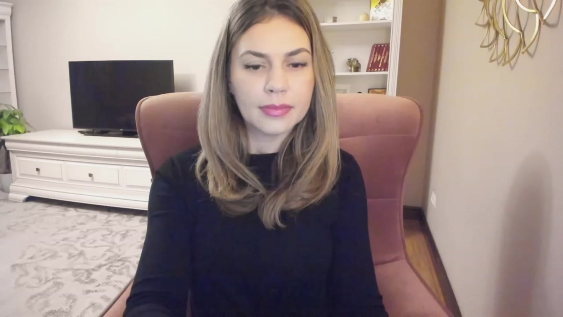 Gallery image thumbnail from Lu126's myfreecams stream on, 11/28/2023, 03:29 image 5 of 20