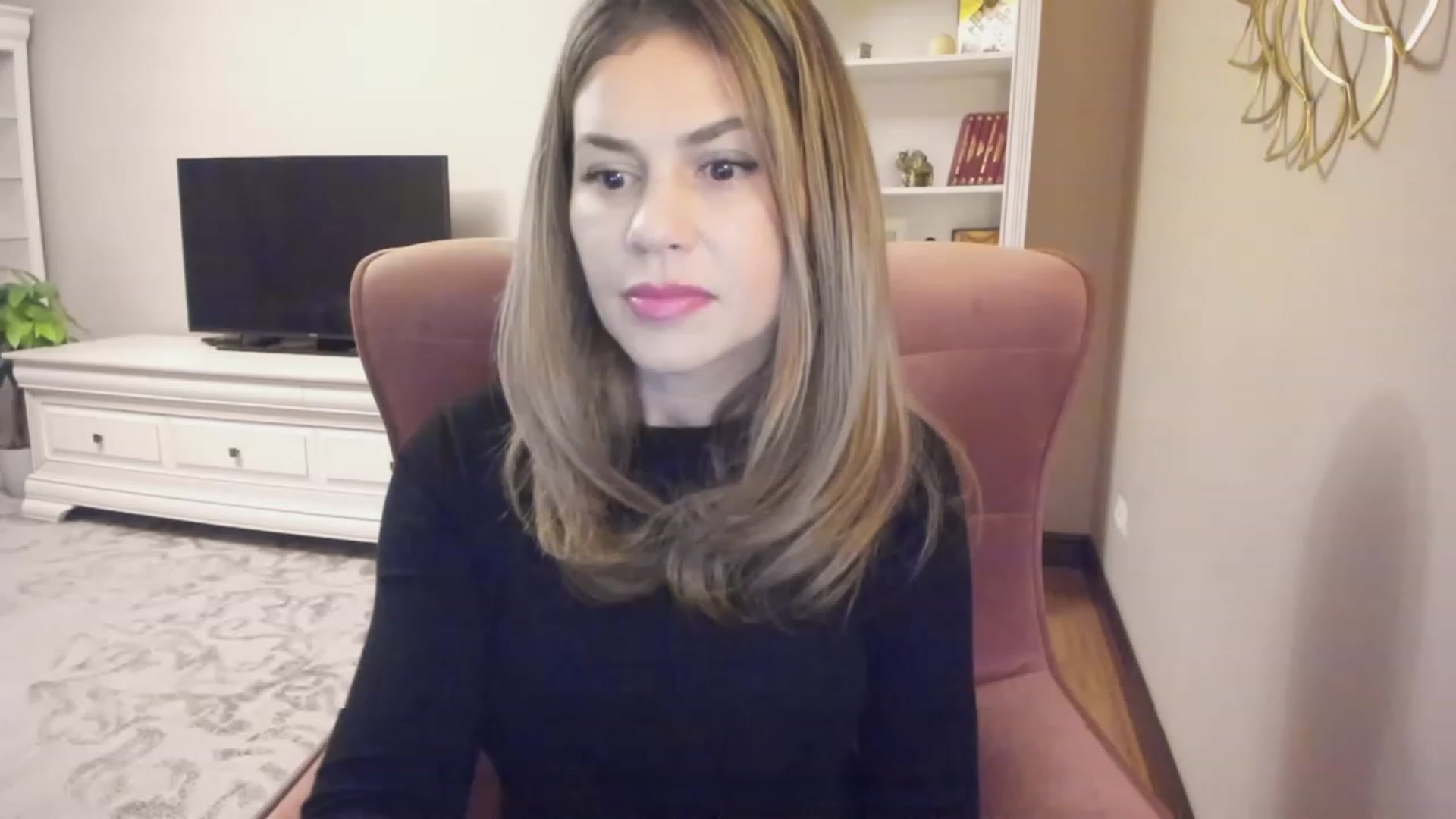 Gallery image thumbnail from Lu126's myfreecams stream on, 11/28/2023, 03:29 image 9 of 20