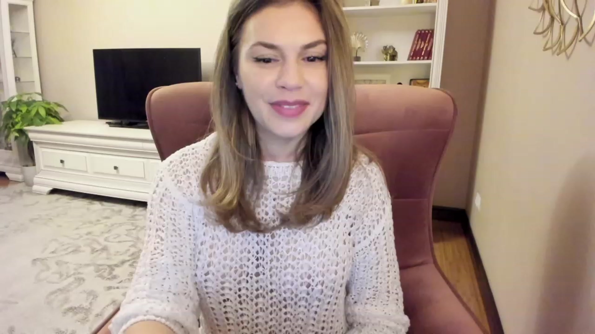 Gallery image thumbnail from Lu126's myfreecams stream on, 11/30/2023, 05:30 image 18 of 20