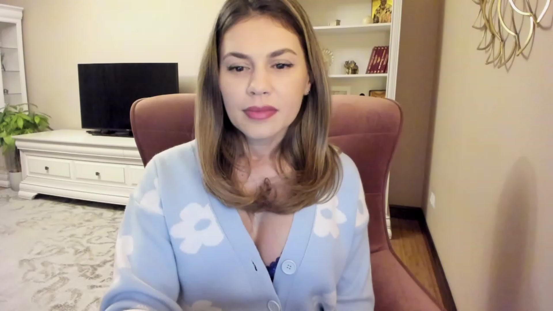 Gallery image thumbnail from Lu126's myfreecams stream on, 12/04/2023, 04:56 image 4 of 20