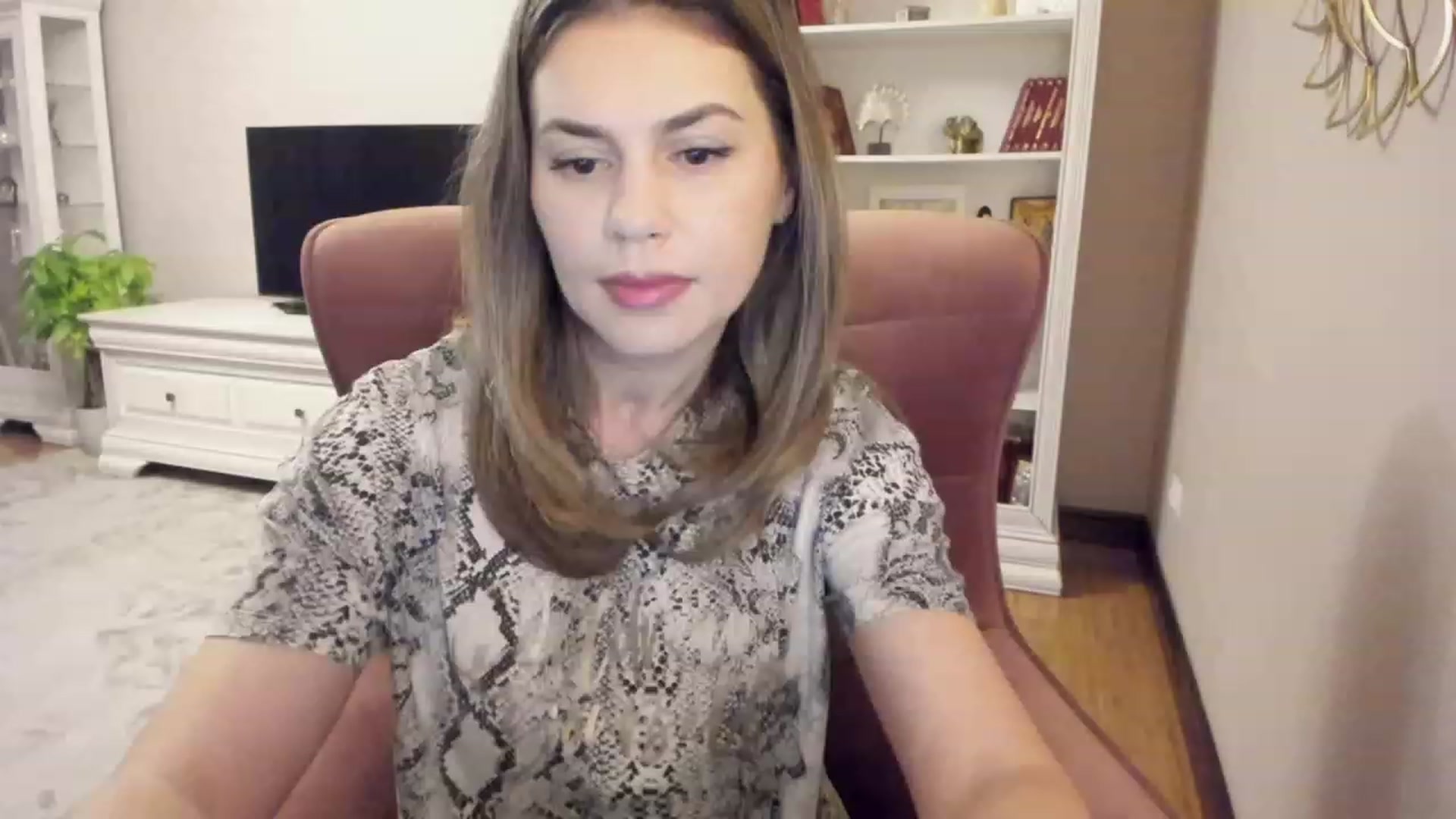 Gallery image thumbnail from Lu126's myfreecams stream on, 12/05/2023, 04:22 image 9 of 20
