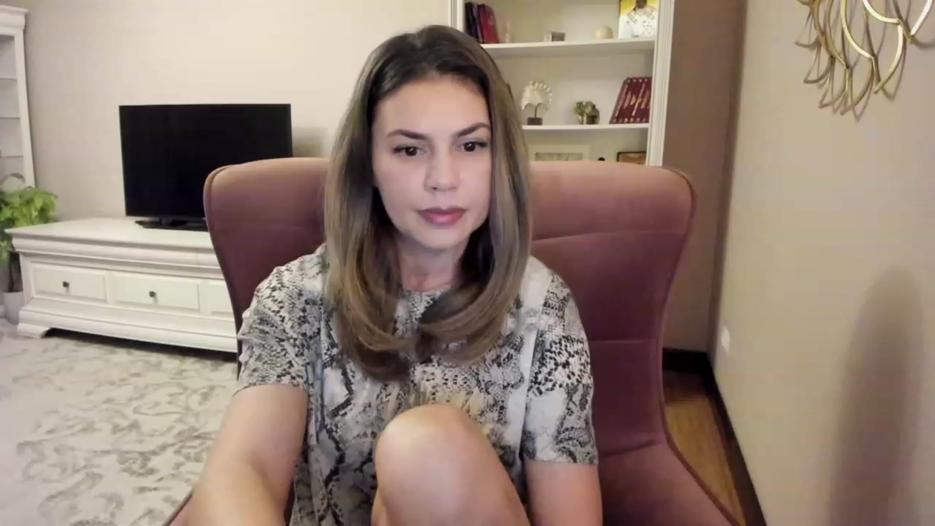Gallery image thumbnail from Lu126's myfreecams stream on, 12/05/2023, 04:22 image 2 of 20