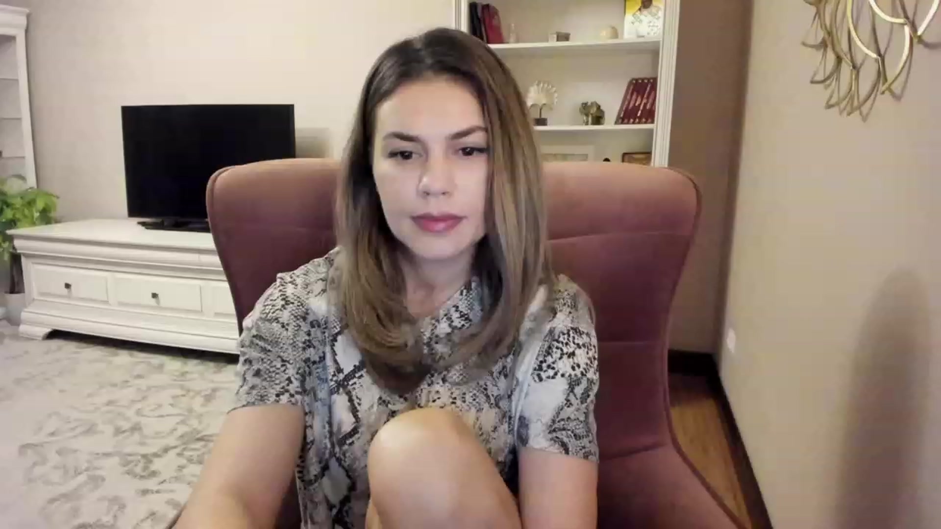 Gallery image thumbnail from Lu126's myfreecams stream on, 12/05/2023, 04:22 image 3 of 20