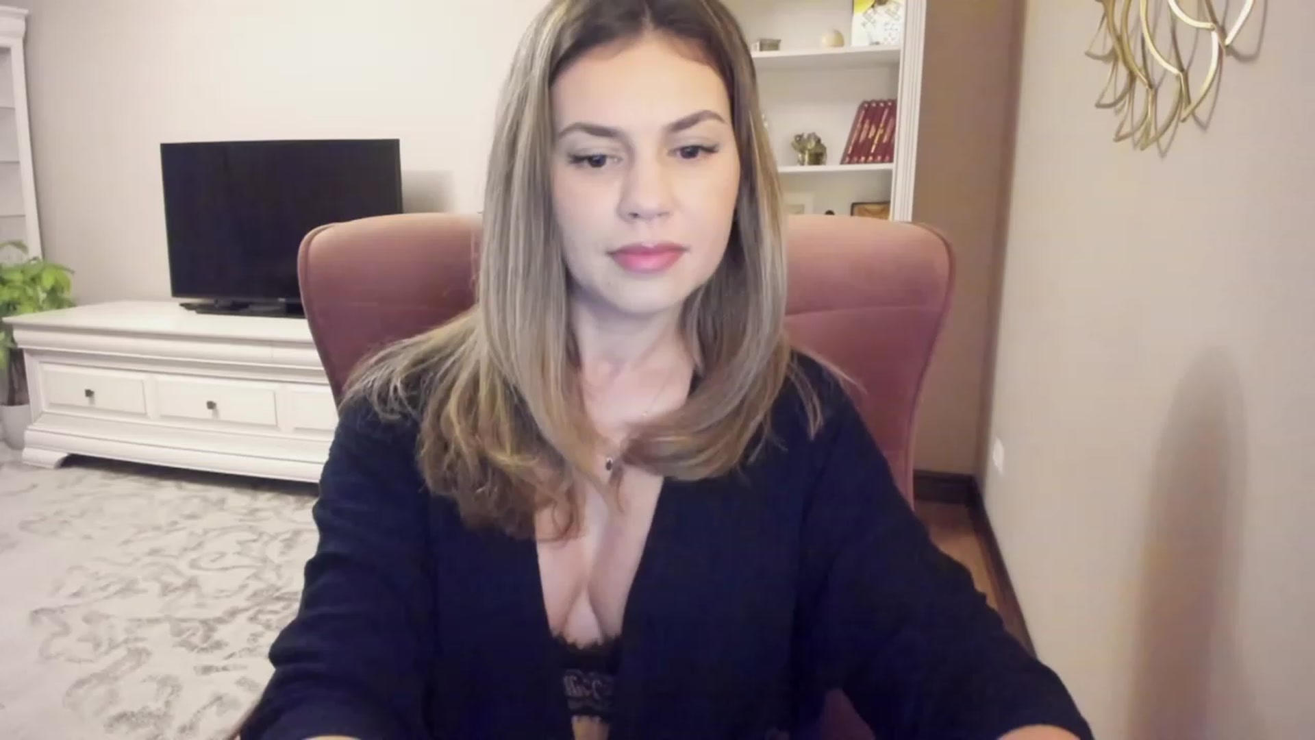 Gallery image thumbnail from Lu126's myfreecams stream on, 12/06/2023, 03:21 image 20 of 20