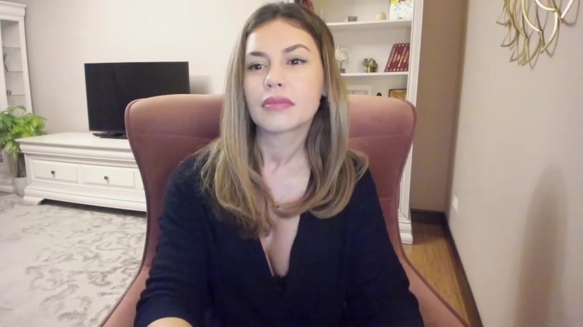 Gallery image thumbnail from Lu126's myfreecams stream on, 12/06/2023, 04:39 image 3 of 20