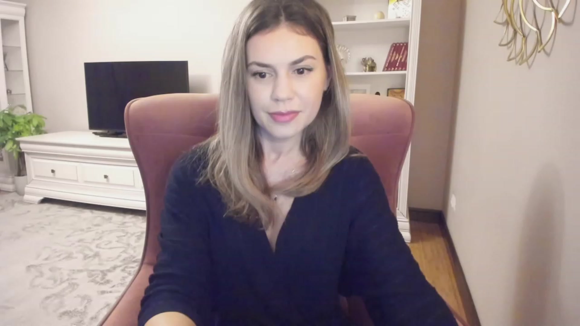 Gallery image thumbnail from Lu126's myfreecams stream on, 12/06/2023, 04:39 image 1 of 20