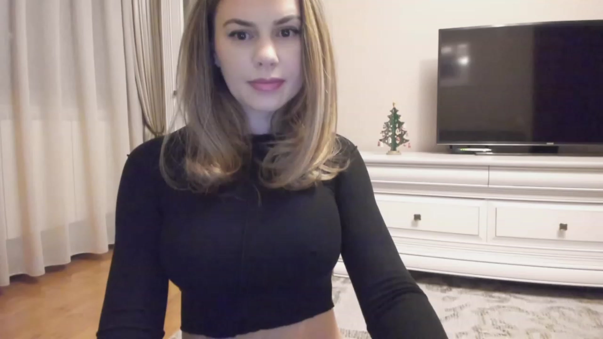 Gallery image thumbnail from Lu126's myfreecams stream on, 12/10/2023, 05:09 image 3 of 20