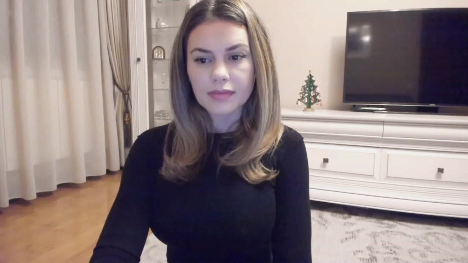 Gallery image thumbnail from Lu126's myfreecams stream on, 12/10/2023, 05:09 image 7 of 20