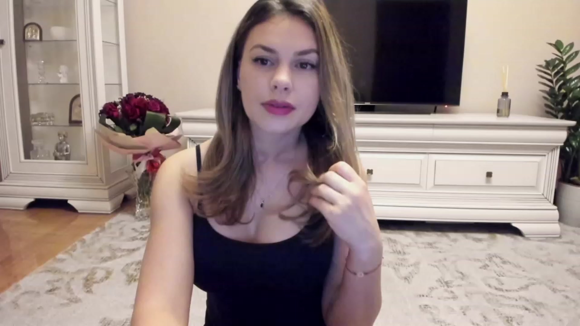 Gallery image thumbnail from Lu126's myfreecams stream on, 12/13/2023, 04:46 image 16 of 20