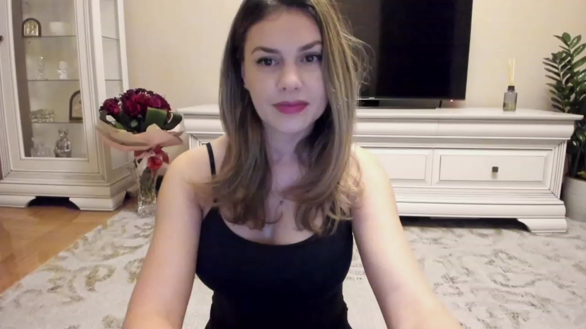 Gallery image thumbnail from Lu126's myfreecams stream on, 12/13/2023, 04:46 image 15 of 20