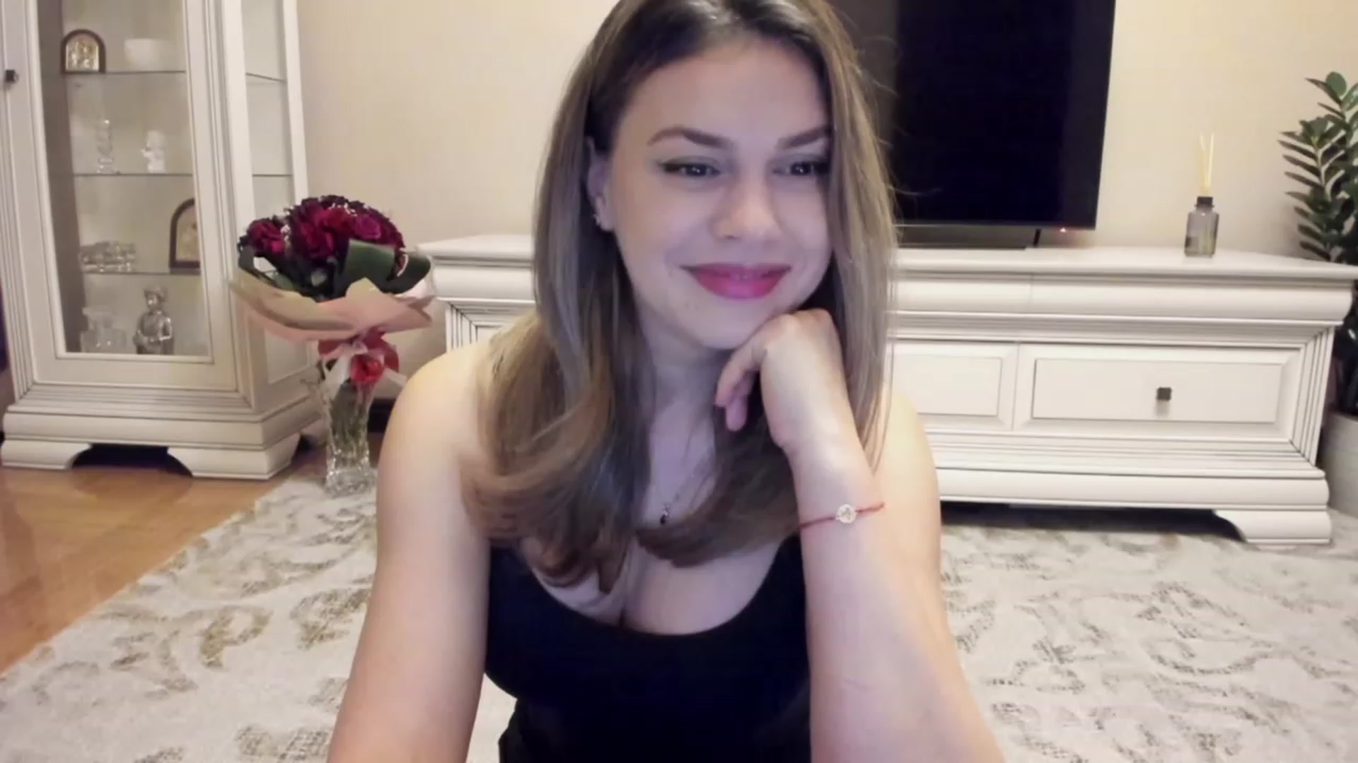 Gallery image thumbnail from Lu126's myfreecams stream on, 12/13/2023, 04:46 image 18 of 20