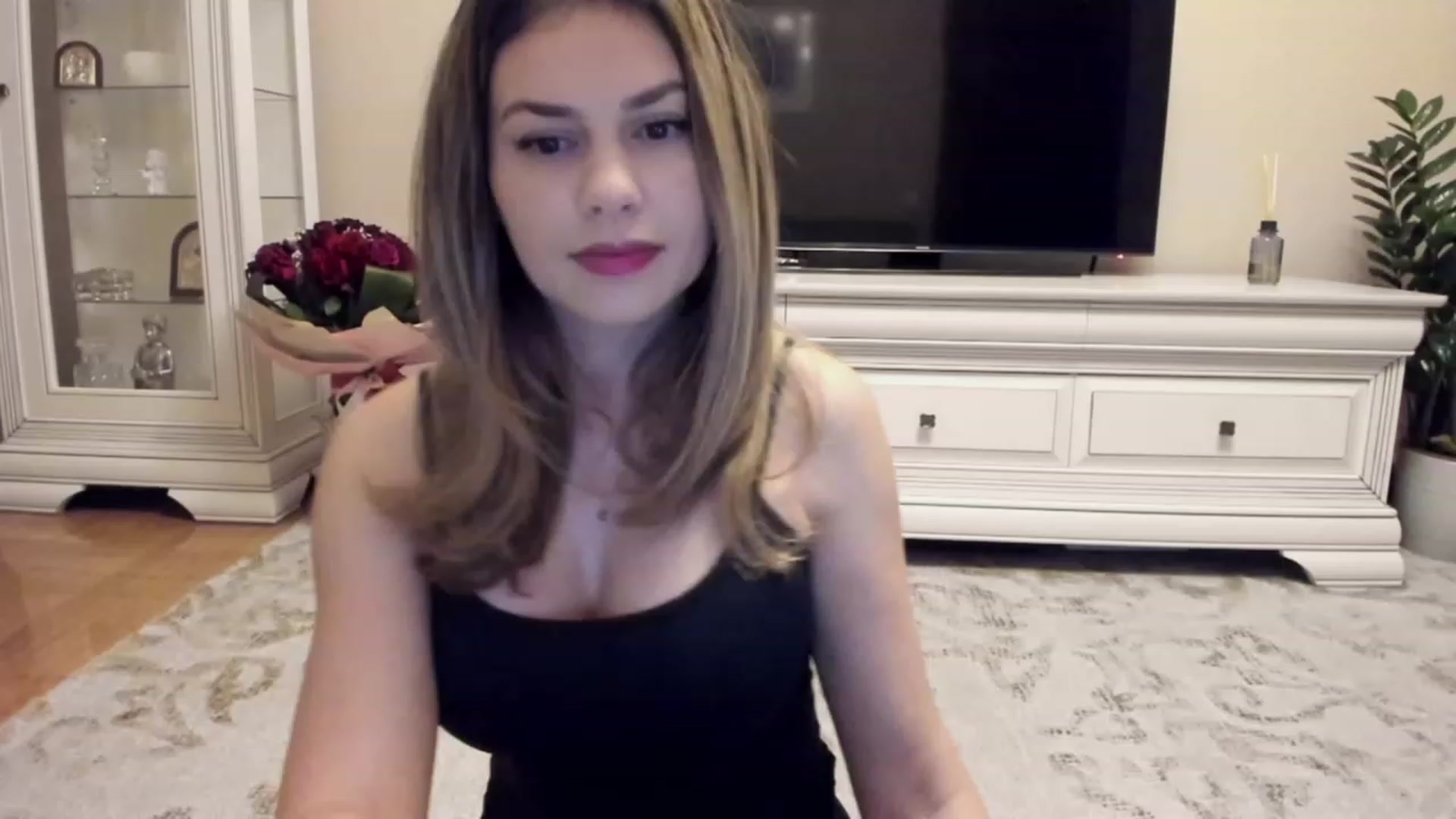 Gallery image thumbnail from Lu126's myfreecams stream on, 12/13/2023, 04:46 image 13 of 20
