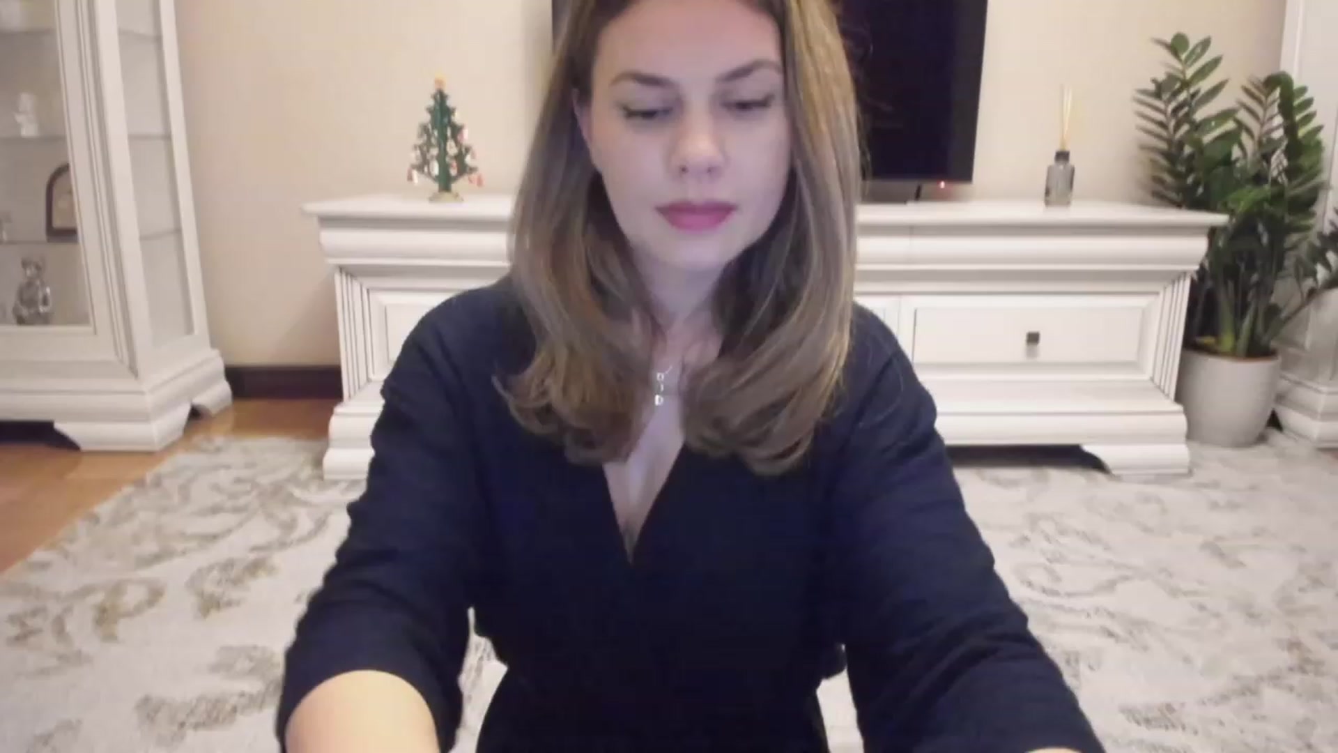 Gallery image thumbnail from Lu126's myfreecams stream on, 12/15/2023, 04:57 image 1 of 20