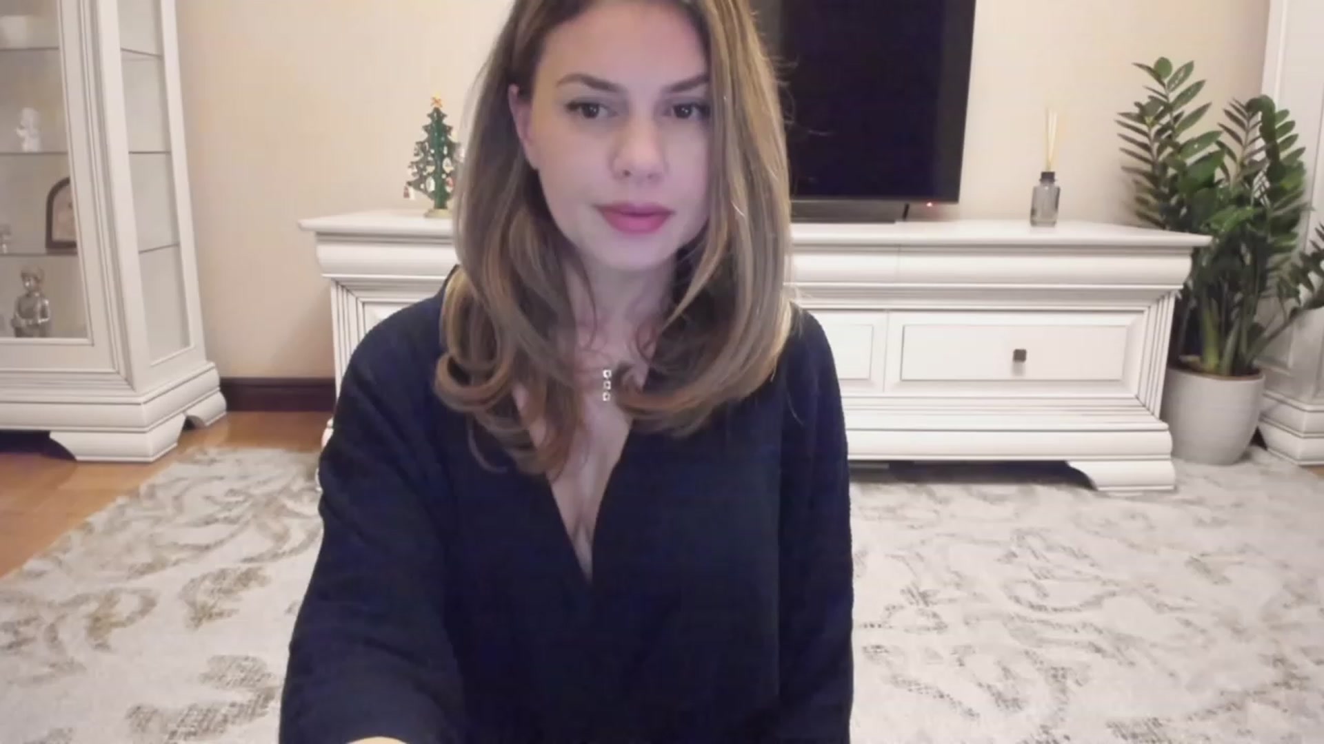 Gallery image thumbnail from Lu126's myfreecams stream on, 12/15/2023, 04:57 image 15 of 20