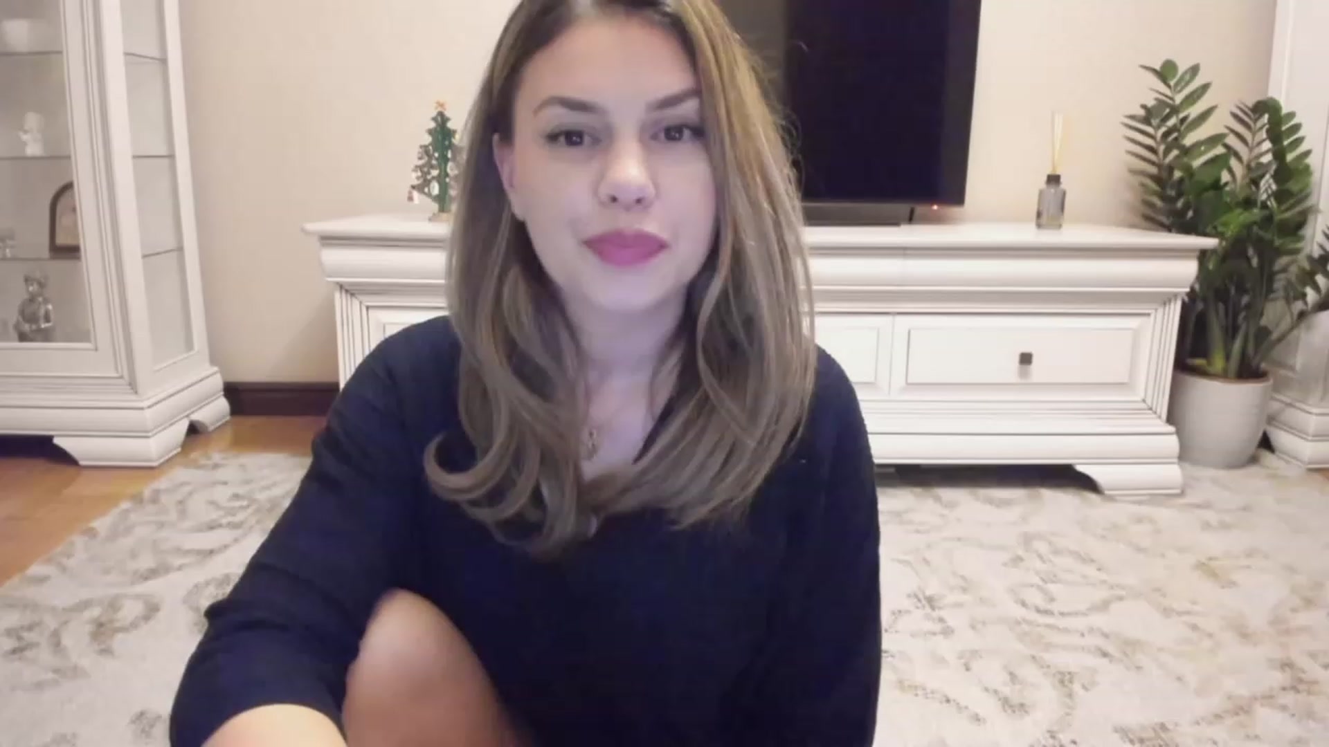 Gallery image thumbnail from Lu126's myfreecams stream on, 12/15/2023, 04:57 image 13 of 20