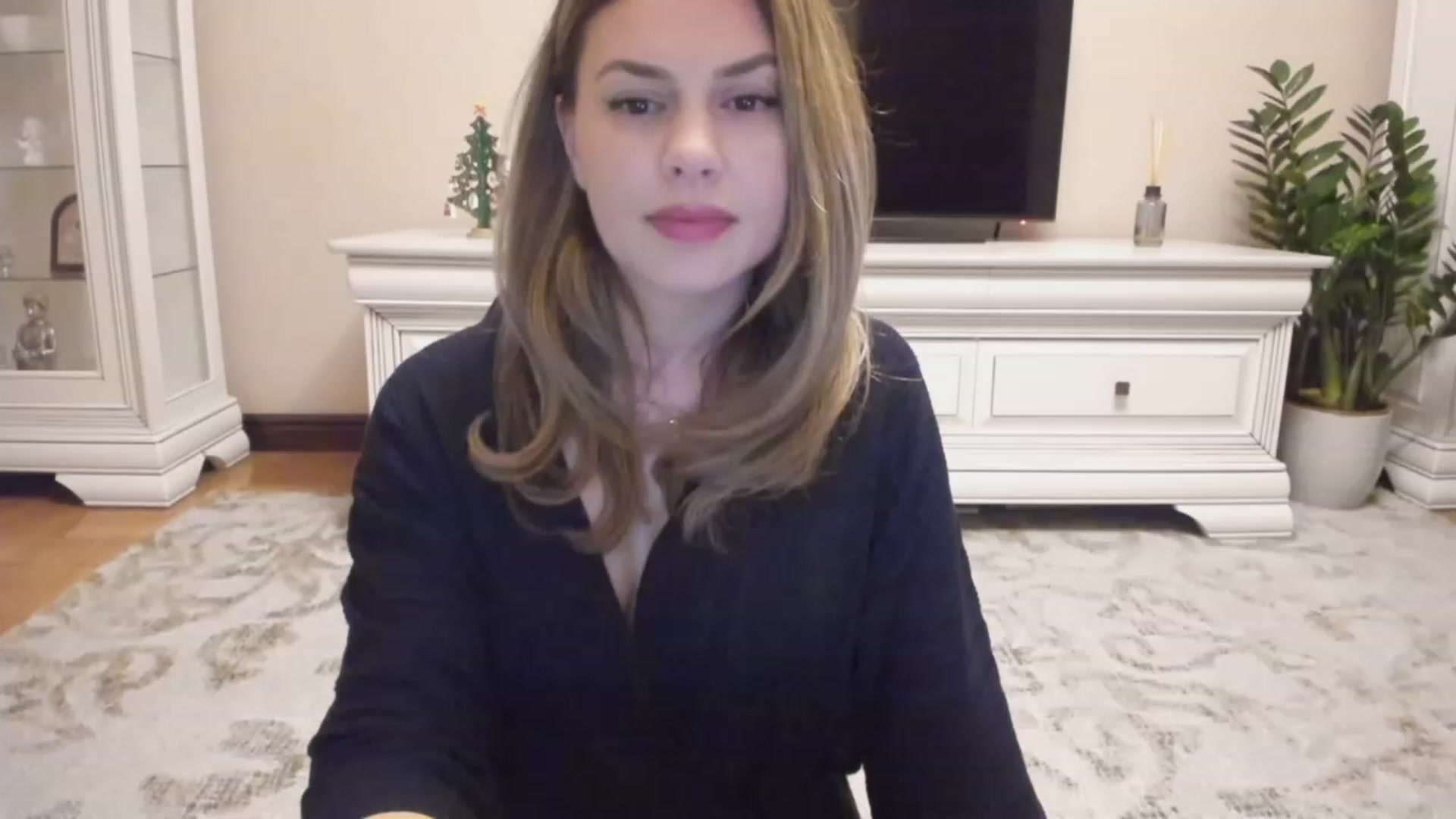Gallery image thumbnail from Lu126's myfreecams stream on, 12/15/2023, 04:57 image 16 of 20