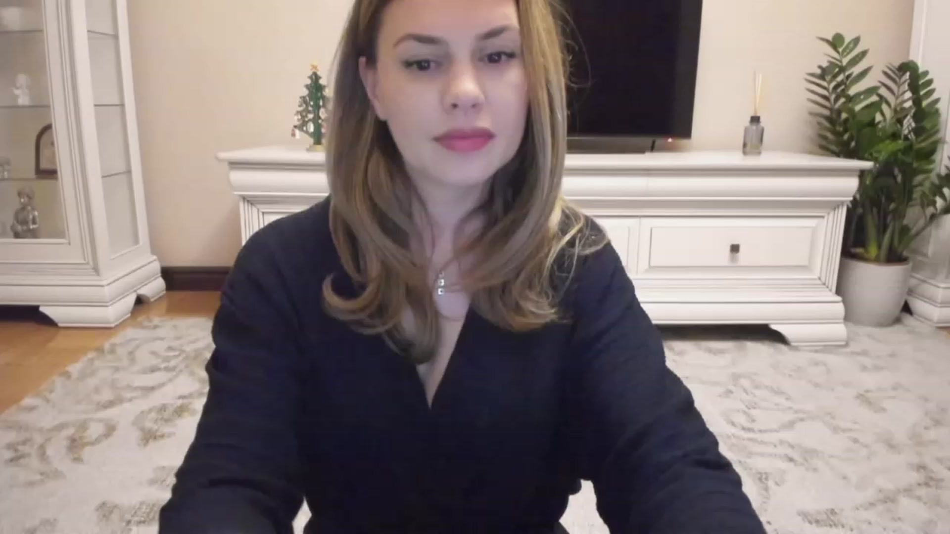 Gallery image thumbnail from Lu126's myfreecams stream on, 12/15/2023, 04:57 image 10 of 20