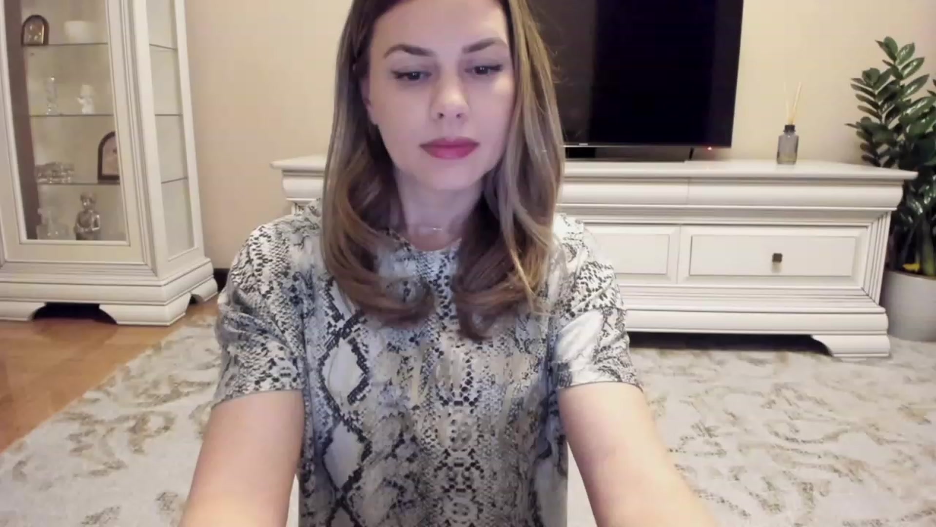 Gallery image thumbnail from Lu126's myfreecams stream on, 12/18/2023, 04:11 image 13 of 20