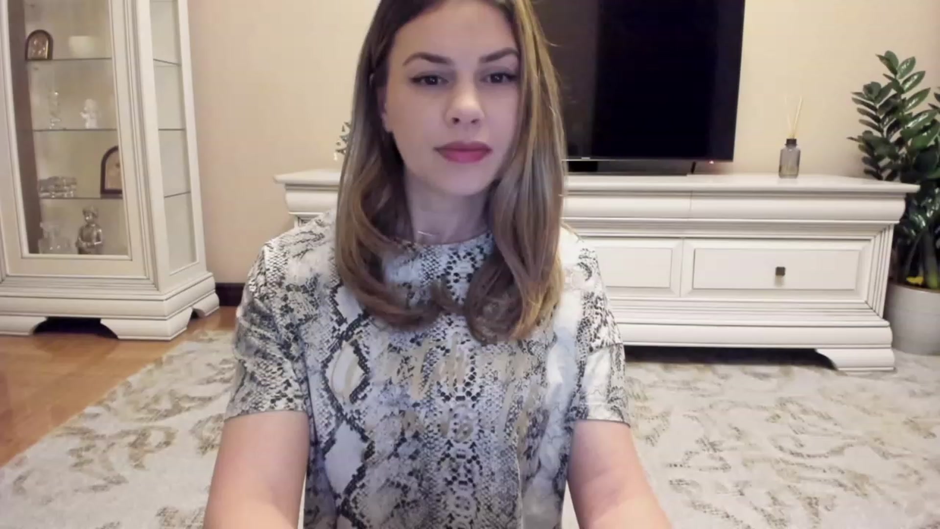 Gallery image thumbnail from Lu126's myfreecams stream on, 12/18/2023, 04:11 image 12 of 20