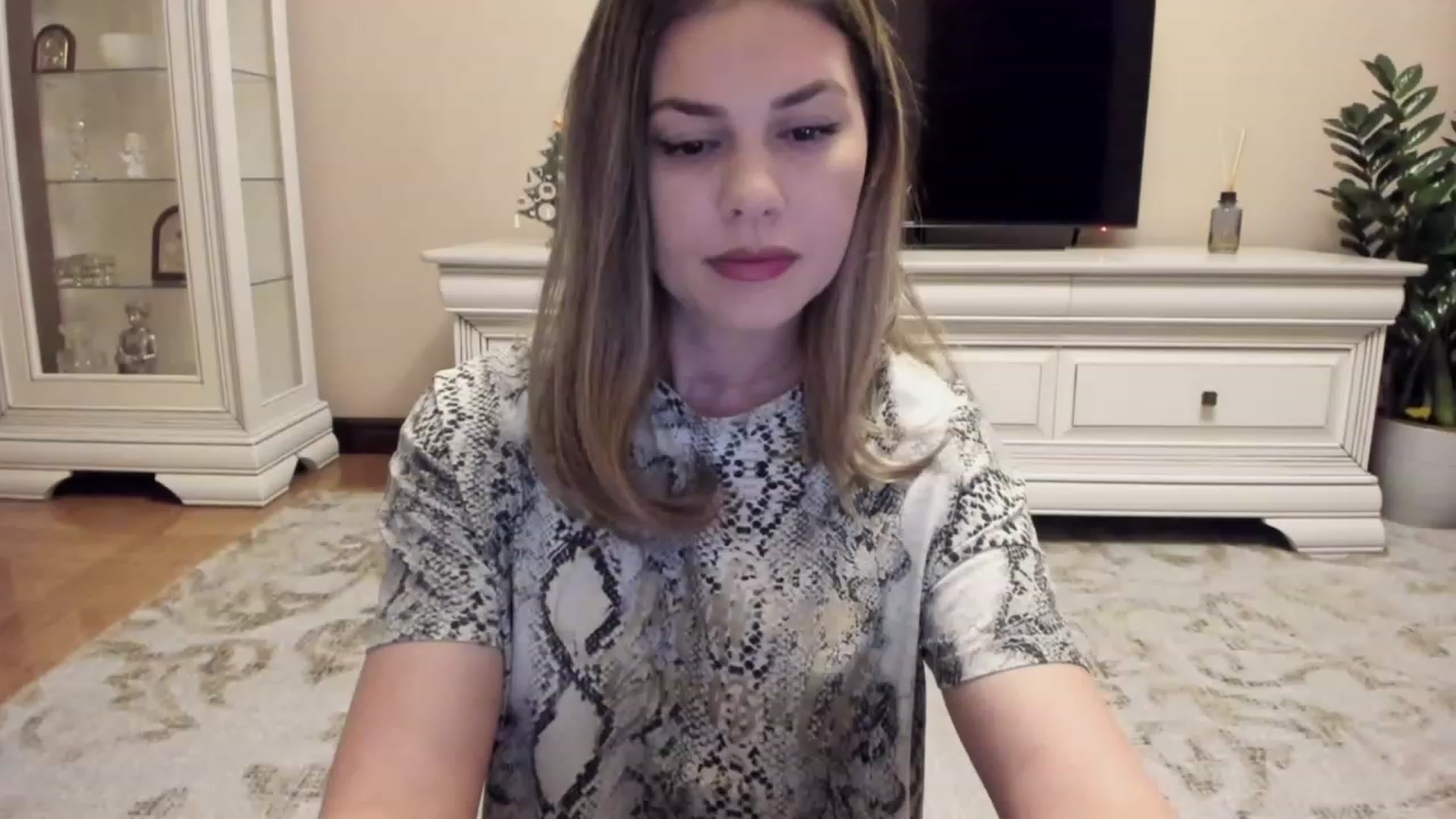 Gallery image thumbnail from Lu126's myfreecams stream on, 12/18/2023, 04:11 image 6 of 20