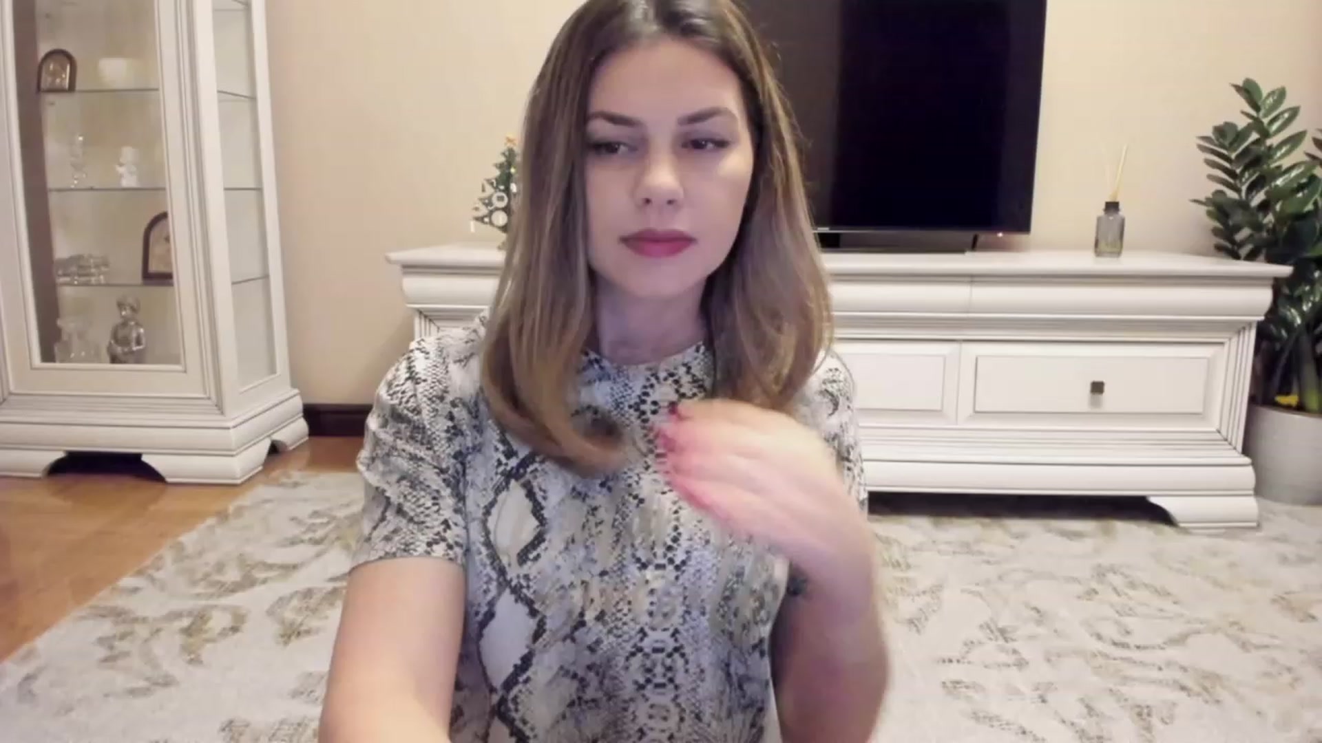 Gallery image thumbnail from Lu126's myfreecams stream on, 12/18/2023, 04:11 image 8 of 20