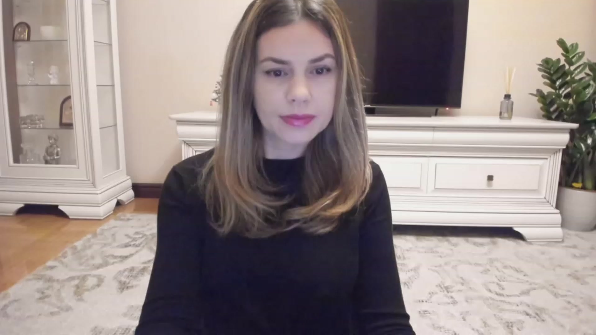 Gallery image thumbnail from Lu126's myfreecams stream on, 12/19/2023, 04:03 image 2 of 20