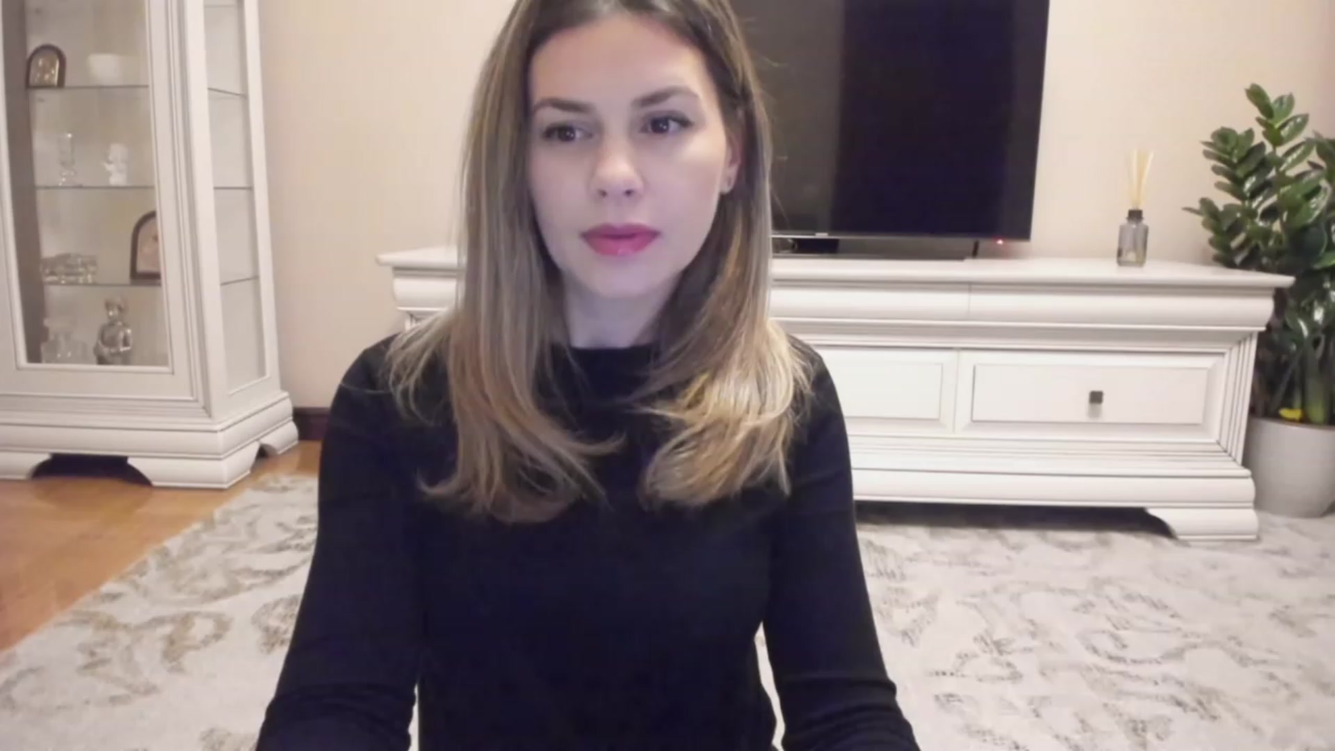 Gallery image thumbnail from Lu126's myfreecams stream on, 12/19/2023, 04:03 image 8 of 20